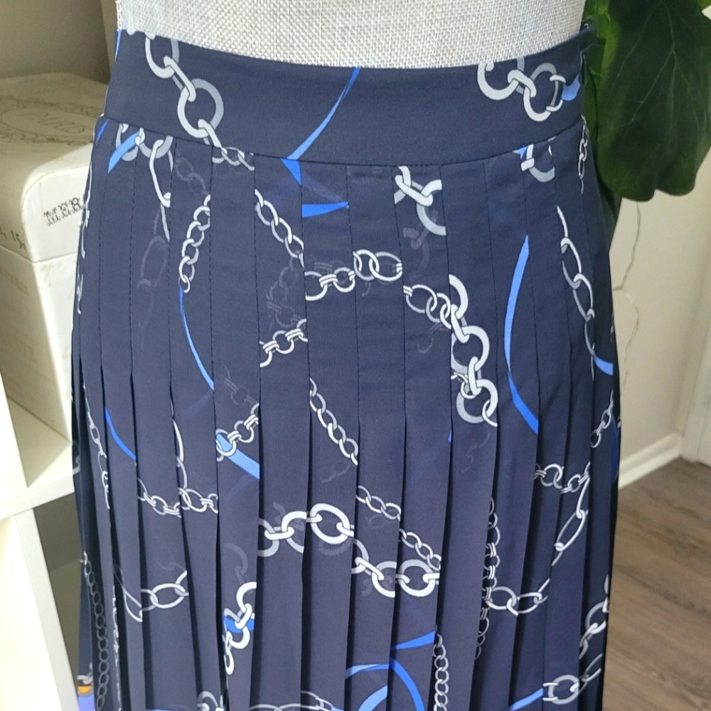 Savvy Pleaded Skirt